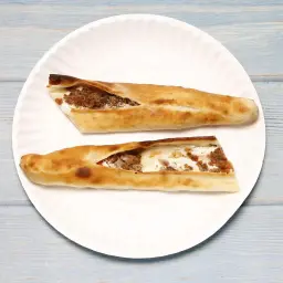 Akkawi Cheese with Meat